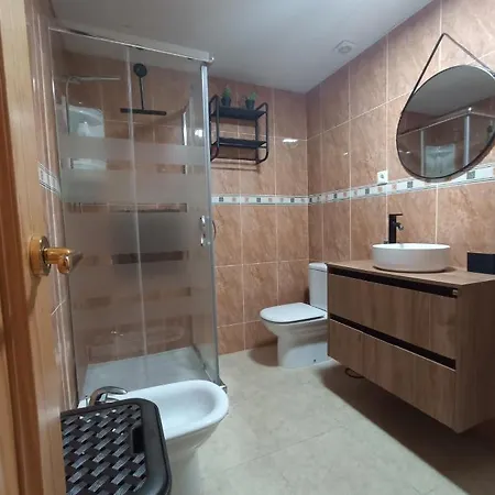 Deltafamily ¡ Barbacoa,piscina, Wifi Chromecast !! Appartamento